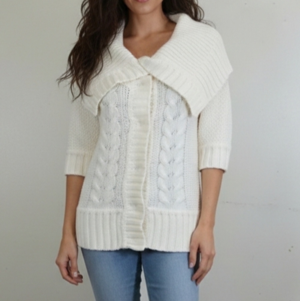 Express Women's Size S Small Sweater Cowl Neck Snap Button Cream 3/4 Sleeve 01